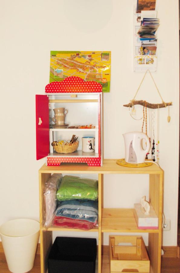 Habitacion Con Patio En Piso Compartido Capellades Zewnętrze zdjęcie
