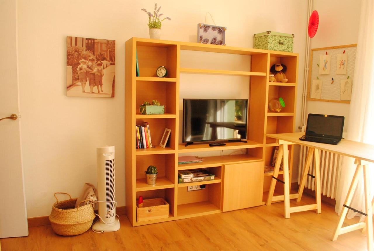 Habitacion Con Patio En Piso Compartido Capellades Zewnętrze zdjęcie