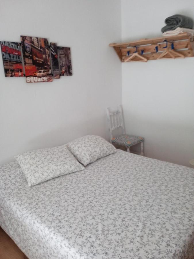 Habitacion Con Patio En Piso Compartido Capellades Zewnętrze zdjęcie